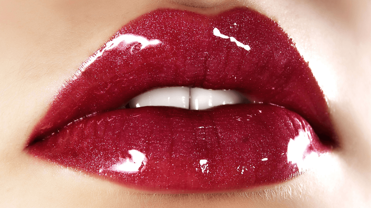 Como Ter uma Boca Hidratada e Sensual com o Batom Vermelho Ideal
